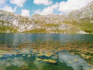 Hiking Kapetanovo lake